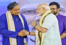 Photo of PM Modi के मुरीद हुए कांग्रेस सांसद शशि थरूर, कांग्रेस खेमे में मची हलचल