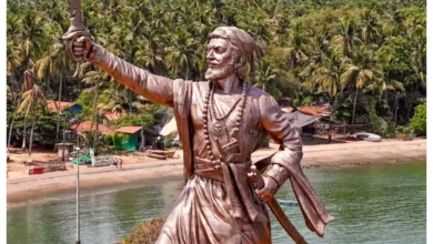 Photo of पुणे में शिवाजी महाराज की प्रतिमा हटाने पर विवाद, विरोध के बाद दोबारा लगाई गई