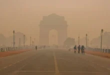 Photo of दिल्ली में हल्की सर्दी के साथ हवा हुई साफ, अधिकांश इलाकों में एक्यूआई 300 से नीचे