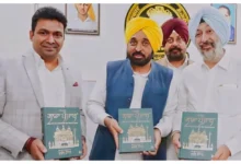 Photo of मुख्यमंत्री भगवंत सिंह मान द्वारा पुस्तक ‘साडा पंजाब’ का पंजाबी संस्करण रिलीज