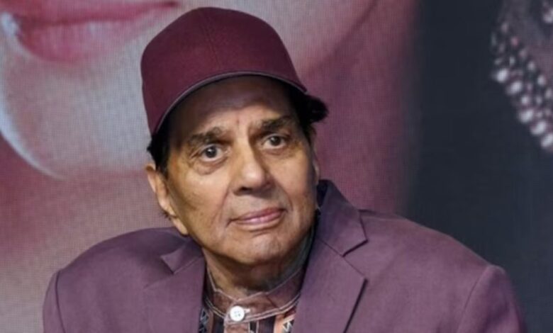 Dharmendra Passes Away