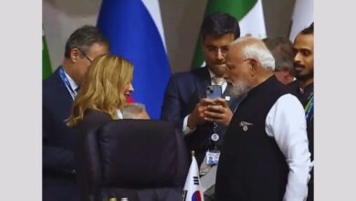 Photo of G20 समिट में पहुंचे PM मोदी, मेलोनी से की मुलाकात, ट्रम्प, पुतिन और जिनपिंग कहां पता नहीं