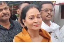 Photo of महनार स्ट्रांग रूम के CCTV बंद होने पर RJD का हंगामा, अनु शुक्ला ने की जांच की मांग, DM ने बताए हालात