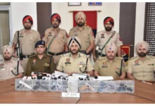 Photo of अमृतसर में पाक समर्थित हथियार-नार्को नेटवर्क का भंडाफोड़, छह पिस्टल और 1 किलो हेरोइन बरामद