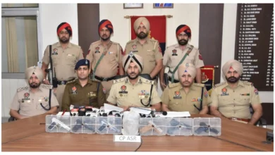 Photo of अमृतसर में पाक समर्थित हथियार-नार्को नेटवर्क का भंडाफोड़, छह पिस्टल और 1 किलो हेरोइन बरामद