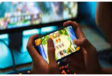 Photo of अधिकारी ने ऑनलाइन गेमिंग के नुकसान भरने के लिए 1.58 करोड़ रुपये अपने ही बैंक से उड़ाए