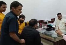 Photo of महाराष्ट्र में मनसे ने हिंदी भाषी शख्स को पीटा, माफी और माफीनामा लिया