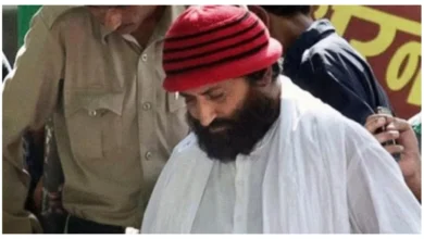 Photo of लाजपोर जेल में नारायण साईं की कोठरी से मोबाइल और सिम बरामद, जेल सुरक्षा पर उठे सवाल