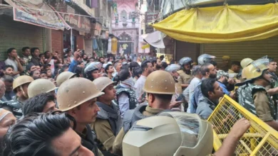 Photo of दालमंडी में चौड़ीकरण कार्य में बाधा डालने पर 32 लोगों के खिलाफ मुकदमा दर्ज