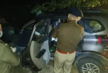 Photo of अलीगढ़ के उदयपुर मार्ग पर कार में दो युवकों की लाश बरामद, जांच में जुटी पुलिस