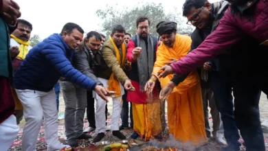 Photo of AAP ने भाजपा सरकार के पापों को माफ करने के लिए मां यमुना घाट पर कराया हवन, BJP पर लगाए कई आरोप