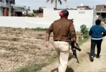 Photo of तरनतारन में गैंगस्टर आकाशदीप के साथ एनकाउंटर, पुलिस ने जब्त की पिस्टल और बाइक