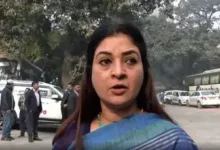 Photo of उन्नाव पीड़िता के समर्थन में अलका लांबा सुप्रीम कोर्ट पहुंचीं, पुलिस ने रोका