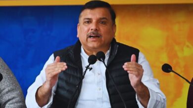 Photo of बांग्लादेशियों के नाम पर असली वोटरों की डकैती, दो करोड़ वोट काटने की साजिश- संजय सिंह