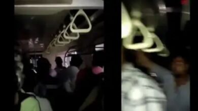 Photo of चेन्नई में सबवे में फंसी मेट्रो ट्रेन, पैदल जाने को मजबूर यात्री