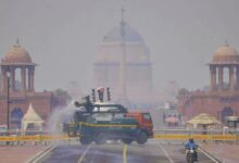 Photo of Delhi Pollution : दिल्ली की जहरीली हवा, घने कोहरे के कारण फ्लाइट्स कैंसिल, डिटेल में पढ़ें