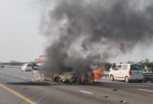 Photo of बाराबंकी हादसा : तेज रफ्तार कार से टकराई वैगनआर, सिपाही की पत्नी और चार बच्चों की मौत