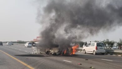 Photo of बाराबंकी हादसा : तेज रफ्तार कार से टकराई वैगनआर, सिपाही की पत्नी और चार बच्चों की मौत