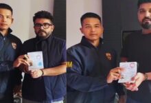 Photo of गोवा कांड मामले में लूथरा बंधु गिरफ्तार, पहली तस्वीर आई सामने, हाथ में बंधी हथकड़ियां