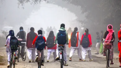 Photo of ठंड के चलते स्कूल और कोचिंग की छुट्टियां बढ़ी, बच्चों-बुजुर्गों को सतर्क रहने की सलाह