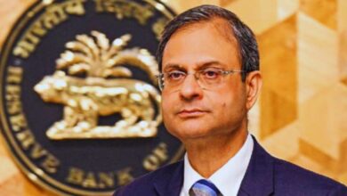 Photo of RBI ने दिया नए साल का तोहफा, सस्ते होंगे लोन, रेपो रेट में इतने प्रतिशत की कटौती