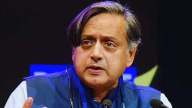 Photo of शशि थरूर ने पाकिस्तान को लेकर दी चेतावनी, कहा- खतरे को नजरअंदाज न करें
