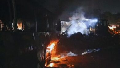 Photo of यूपी में दर्दनाक हादसा, बस में लगी आग 3 यात्री जिंदा जले, 24 घायल