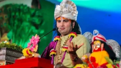 Photo of मथुरा कोर्ट ने अनिरुद्धाचार्य के खिलाफ परिवाद दर्ज करने का आदेश दिया