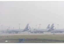 Photo of दिल्ली एयरपोर्ट पर घने कोहरे का असर, 177 उड़ानें रद्द और 500 से अधिक फ्लाइट्स में देरी