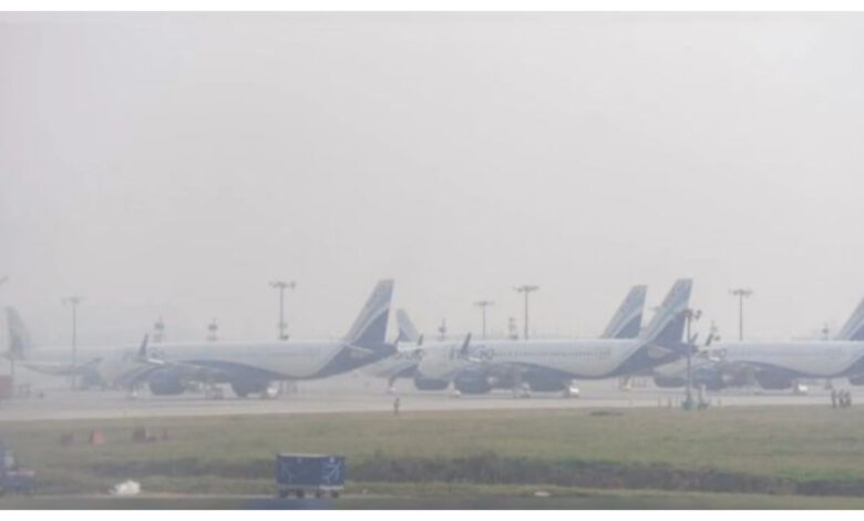 Delhi Airport Fog Disruption :