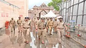 Photo of काशी में नए साल की तैयारी जोरों पर, पांच लाख से ज्यादा पर्यटक आने की संभावना