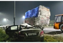 Photo of अमरोहा में सड़क हादसा : तेज रफ्तार कार डीसीएम से टकराई, चार डॉक्टर छात्र की मौत