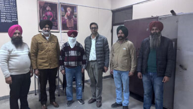 Photo of जालंधर में रिश्वत लेते रंगे हाथों पटवारी गिरफ्तार, भ्रष्टाचार के तहत मामला दर्ज