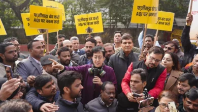 Photo of “आप” के साथ प्रदूषण को लेकर सड़क पर उतरी जनता, सरकार के नकारेपन को लेकर जमकर की नारेबाजी