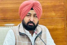 Photo of ‘ईज़ी रजिस्ट्री’ ने पंजाब में संपत्ति रजिस्ट्रेशन का बनाया रिकॉर्ड, 6 महीनें में दर्ज हुईं 3.70 लाख से अधिक रजिस्ट्रियां