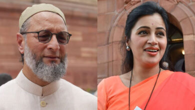 Photo of ओवैसी, पाकिस्तान जाकर 20 बच्चे पैदा करें : नवनीत राणा ने AIMIM चीफ की नागरिकता रद्द और देश से निष्कासन की मांग की
