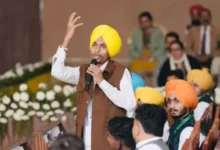 Photo of पंजाब में संविधान दिवस पर मॉक विधानसभा सत्र आयोजित, विद्यार्थियों को राजनीति में भागीदारी के लिए किया गया प्रेरित