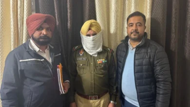 Photo of पंजाब विजिलेंस ब्यूरो द्वारा 5000 रुपये रिश्वत लेते सहायक सब-इंस्पेक्टर रंगे हाथों गिरफ्तार