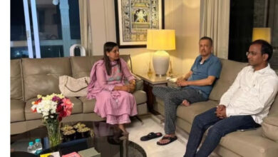 Photo of दिनभर ‘नॉट रीचेबल’, रात में बदला रुख: उद्धव गुट की नई पार्षद ने लिया बड़ा फैसला