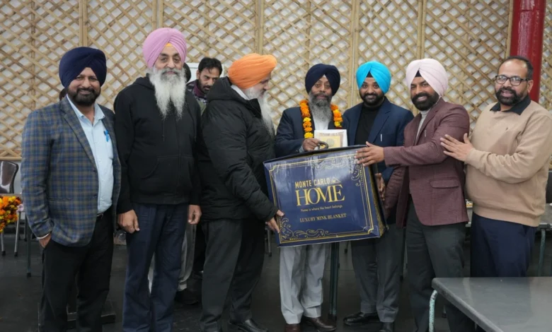 Photo Cinema Officer Retirement