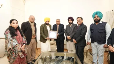 Photo of सीएम भगवंत मान ने की हवाई उड़ानें बढ़ाने की वकालत, 19 करोड़ का सौंपा लाभांश चेक
