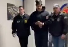 Photo of अमेरिकी सेना ने मादुरो को किया गिरफ्तार, न्यूयॉर्क में सामने आया वीडियो