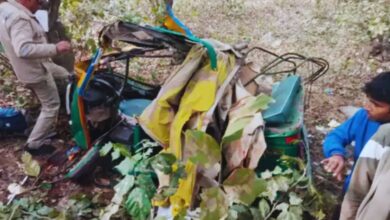 Photo of Agra Road Accident : आगरा में भीषण सड़क हादसा, 5 की मौत, 8 घायल, चारधाम से लौटे थे यात्री