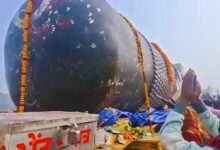 Photo of Bihar News : विराट रामायण मंदिर में स्थापित हुआ सबसे बड़ा शिवलिंग, 18 फीट की माला की गई तैयार