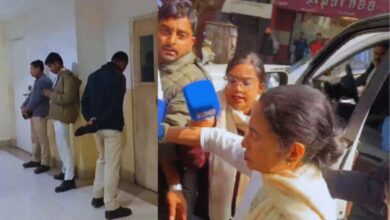 Photo of कोलकाता में I-PAC पर ED की Raid, मौके पर पहुंचीं सीएम ममता बनर्जी, जमकर हंगामा