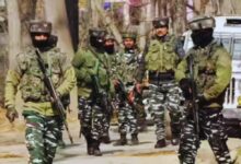 Photo of Jammu Kashmir के कई इलाकों में मोबाइल सेवाएं ठप, आतंकियों की तलाश जारी