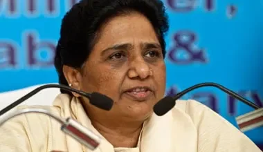 Photo of गणतंत्र दिवस पर मायावती का संदेश – संविधान की मंशा के अनुसार जनकल्याण हो, कांशीराम को भारत रत्न देने की मांग