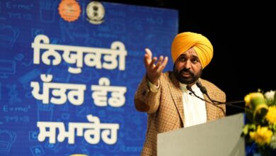 Photo of पंजाब में 4 सालों में 61,000 से ज्यादा युवाओं को सरकारी नौकरी, 606 नए शिक्षा उम्मीदवारों को नियुक्ति पत्र