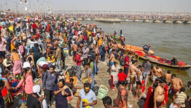 Photo of मकर संक्रांति पर प्रयागराज में श्रद्धालुओं का भारी जनसैलाब, सुरक्षा और व्यवस्थाएं सख्त