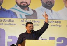 Photo of सिर्फ ‘‘आप’’ गुजरात में भाजपा को हरा सकती है, कांग्रेस तो भाजपा सरकार से सरकारी ठेके लेती है- केजरीवाल